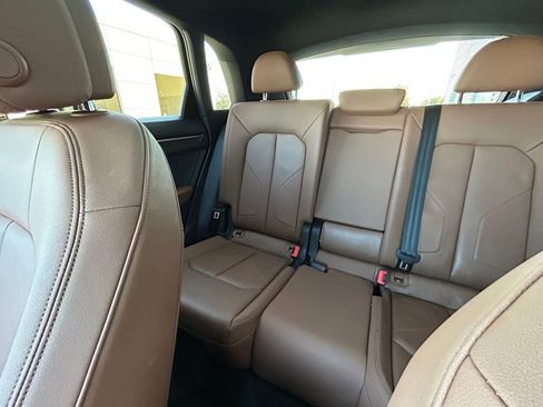 Used 2022 Audi Q3 2.0T Premium image 12