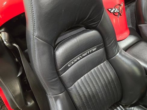 Used 2001 Chevrolet Corvette Convertible w/ Preferred Equipment Group2 image 33