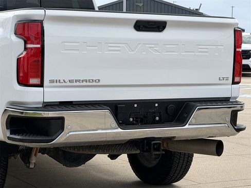Certified 2024 Chevrolet Silverado 2500 LTZ w/ LTZ Convenience Package image 6