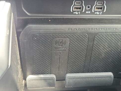 Used 2025 RAM 1500 Big Horn AWD/4WD image 23