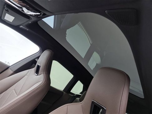 Certified 2023 BMW iX M60 image 12