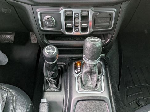 Used 2020 Jeep Wrangler Unlimited Sport S image 22