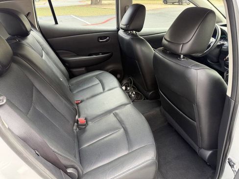 Used 2015 Nissan Leaf SL w/ Premium Package image 17