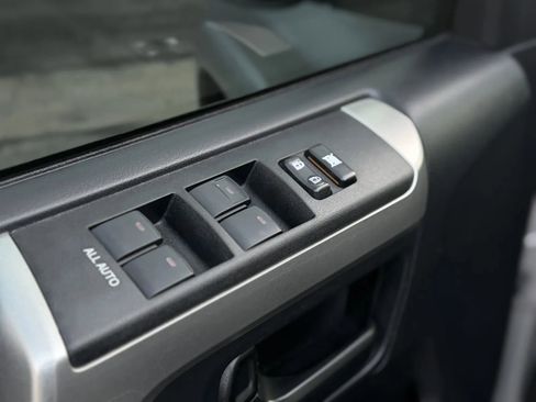 Used 2024 Toyota 4Runner SR5 Premium image 23