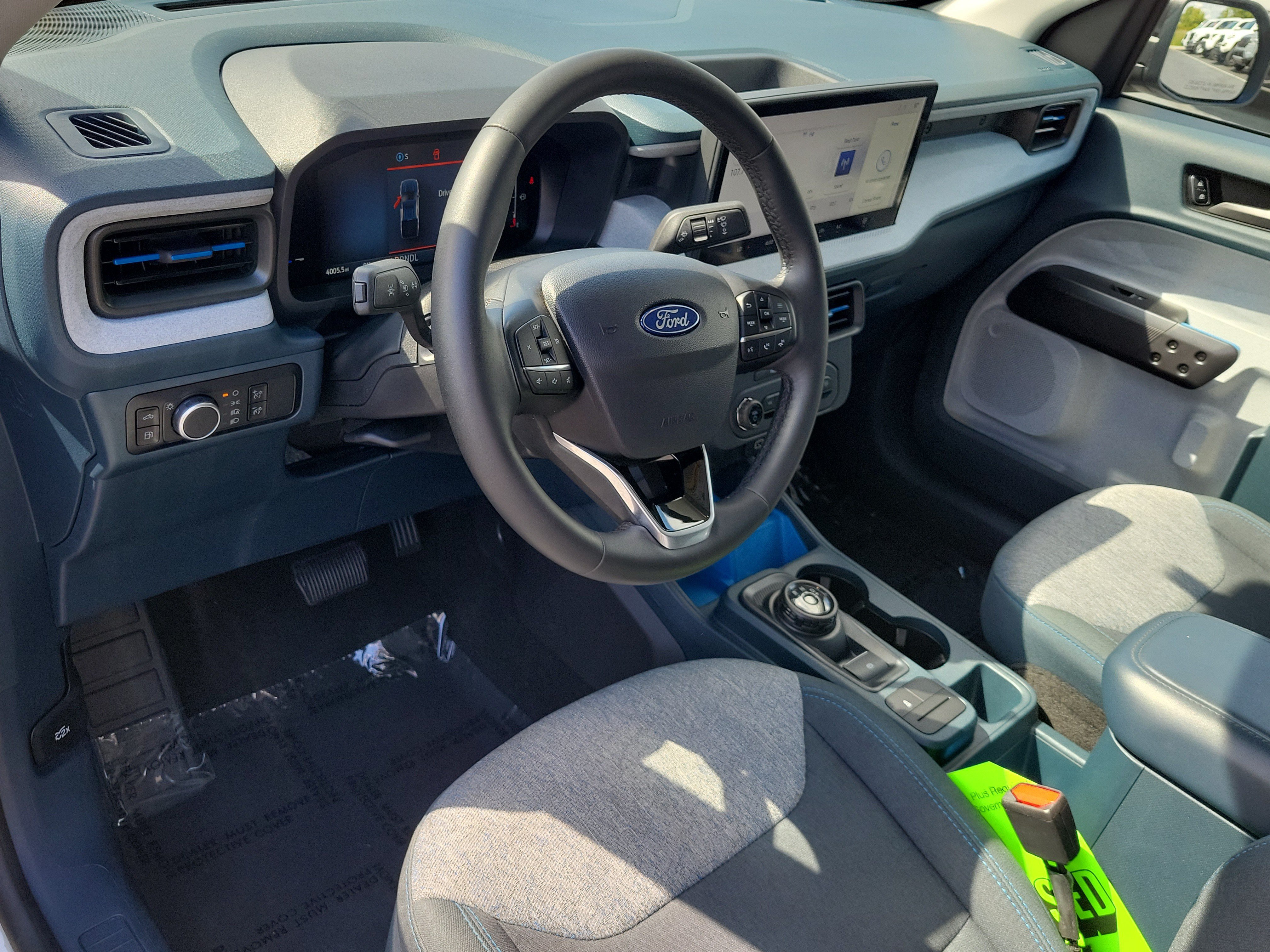 Certified 2025 Ford Maverick XLT FWD image 20