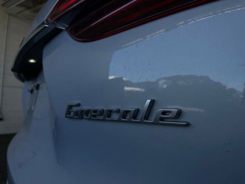 Used 2024 Maserati Grecale GT image 9