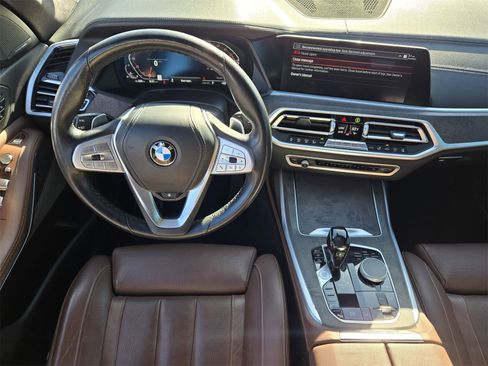 Used 2021 BMW X7 xDrive40i w/ Premium Package image 25