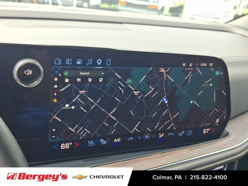 Certified 2026 Chevrolet Suburban Premier AWD/4WD image 21