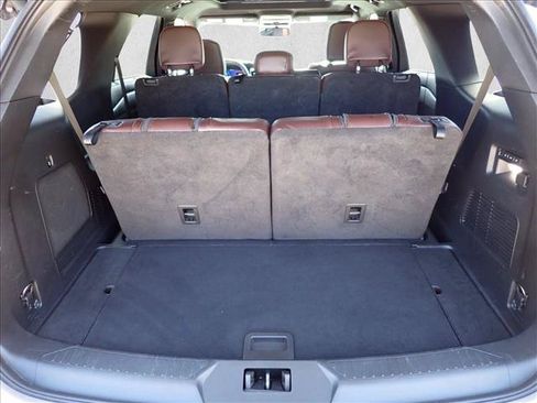 Used 2023 Ford Explorer Platinum w/ Technology Package AWD/4WD image 8