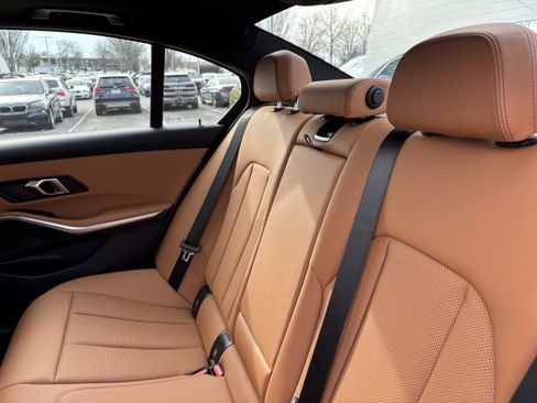 Used 2026 BMW 330i Sedan w/ Convenience Package image 34