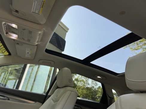 Used 2021 Cadillac XT5 Premium Luxury image 18