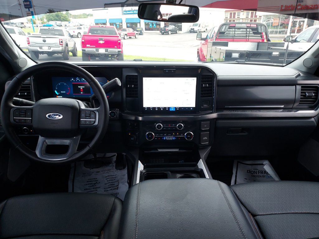 Used 2025 Ford F350 Lariat w/ Chrome Package AWD/4WD image 15
