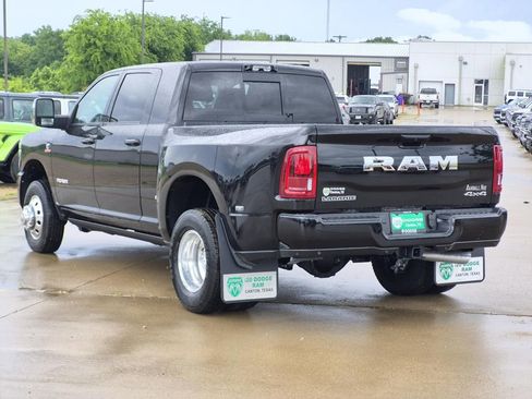 New 2026 RAM 3500 Laramie AWD/4WD image 4