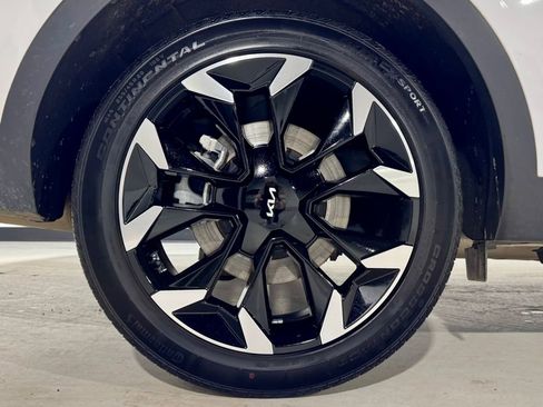 Used 2024 Kia Sorento EX w/ Panoramic Sunroof Package image 38