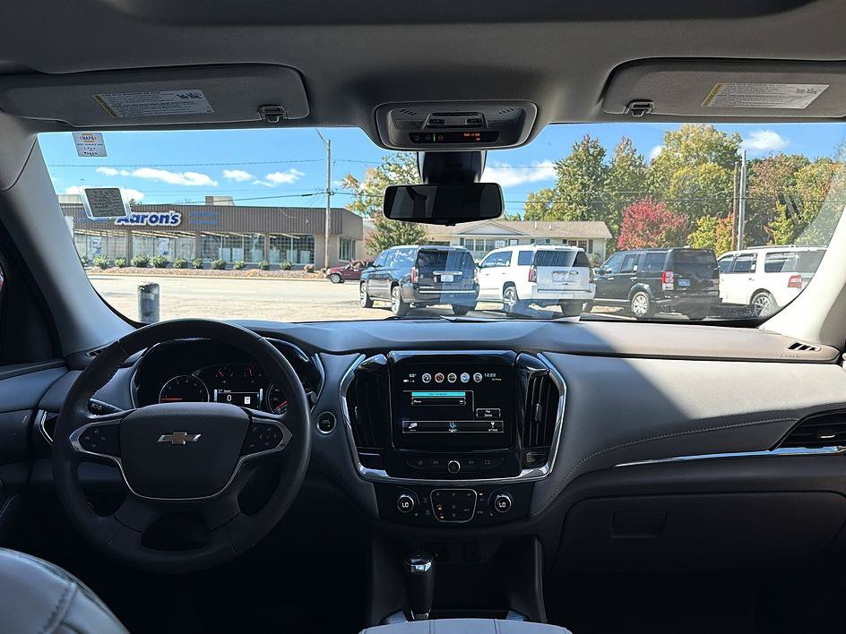 Used 2019 Chevrolet Traverse LT w/ LT Premium Package FWD image 14