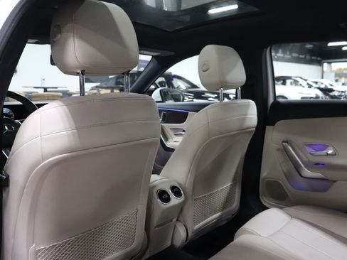 Used 2019 Mercedes-Benz A 220 w/ Premium Package image 17