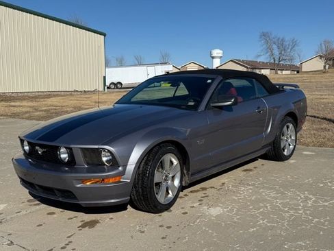 Used 2007 Ford Mustang GT Premium image 1