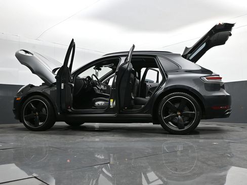 Used 2020 Porsche Macan S AWD/4WD image 37