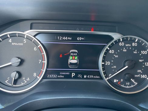 Used 2025 Nissan Rogue SV image 42