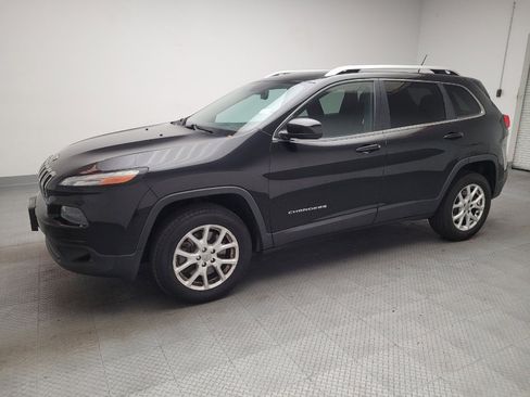 Used 2014 Jeep Cherokee Latitude w/ Cold Weather Group AWD/4WD image 2