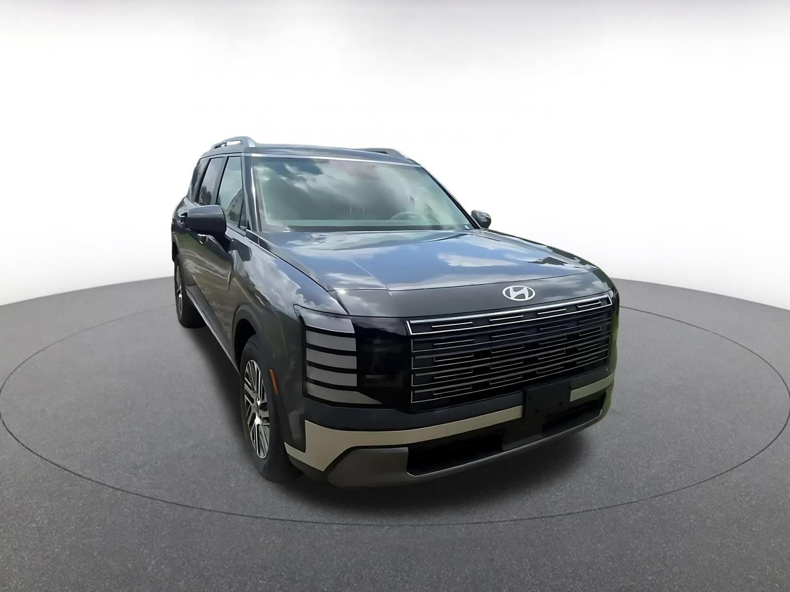 Used 2026 Hyundai Palisade SEL FWD image 3