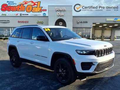 Used 2024 Jeep Grand Cherokee Altitude