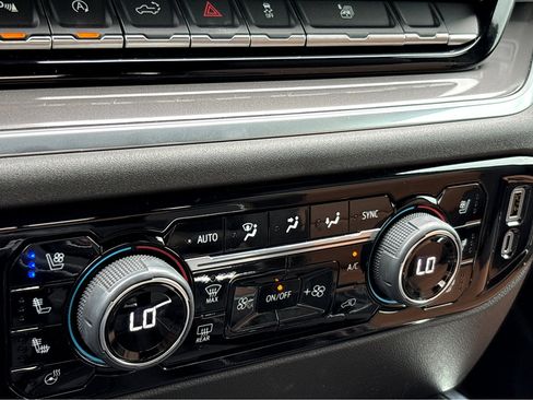 New 2025 Chevrolet Silverado 1500 High Country image 8