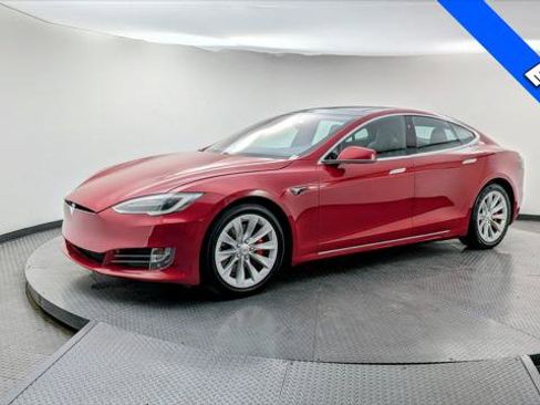 Used 2017 Tesla Model S 90D image 2