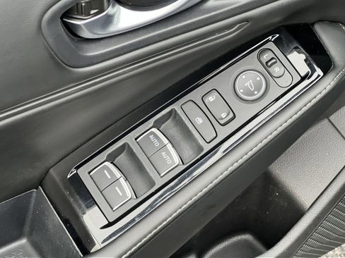 Used 2024 Honda Accord Touring image 13