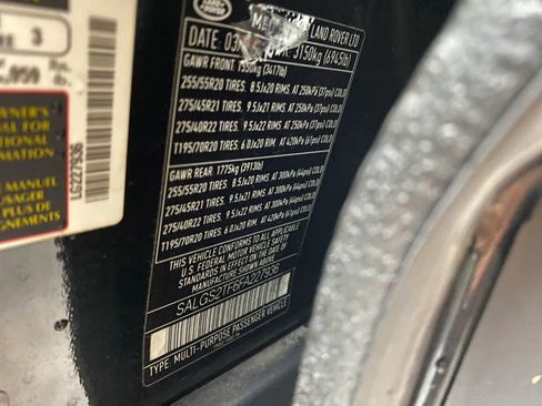 Used 2015 Land Rover Range Rover Supercharged AWD/4WD image 35