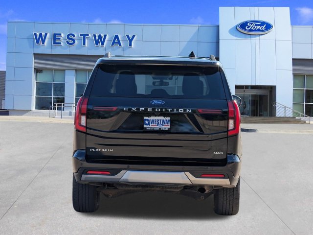Used 2025 Ford Expedition Max Platinum AWD/4WD image 4