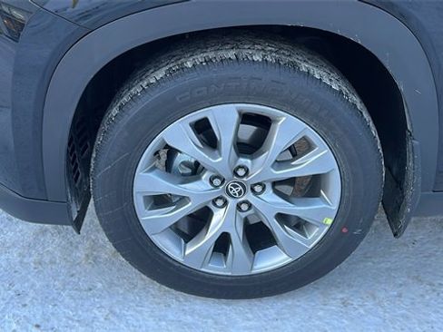 New 2026 Toyota Grand Highlander image 5