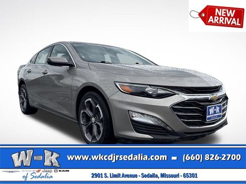 Used 2024 Chevrolet Malibu LT FWD image 1