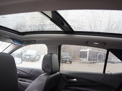 Used 2020 Chevrolet Equinox Premier image 19