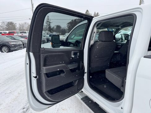 Used 2019 Chevrolet Silverado 2500 LT image 21