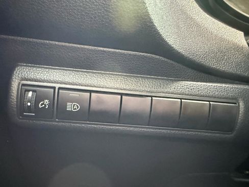 Used 2023 Toyota Corolla LE w/ LE Convenience Package image 25