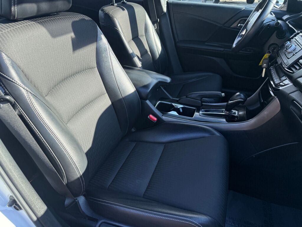 Used 2016 Honda Accord Sport image 28