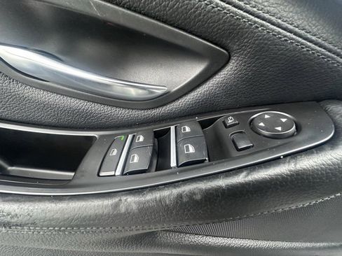 Used 2011 BMW 535i xDrive Sedan image 10