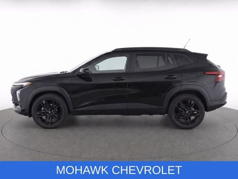 Used 2025 Chevrolet Trax ACTIV w/ Driver Confidence Package FWD image 7