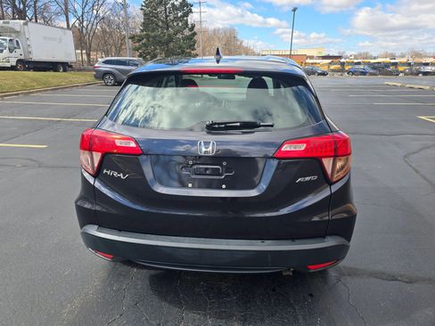 Used 2016 Honda HR-V LX image 10