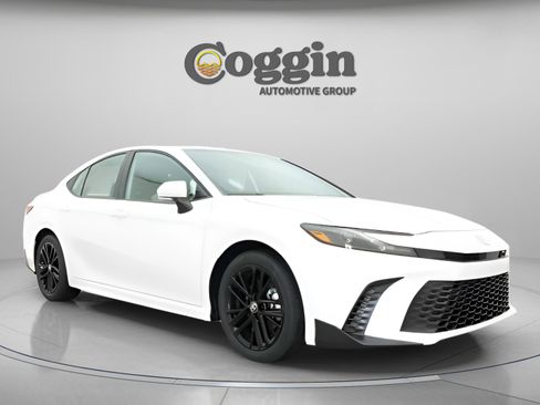 New 2026 Toyota Camry SE image 26