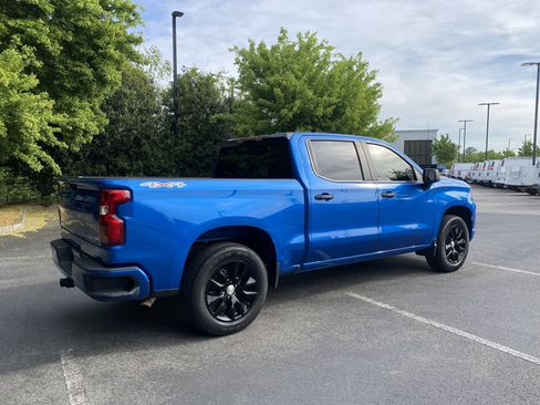 Used 2022 Chevrolet Silverado 1500 Custom image 9