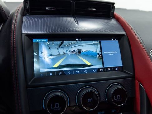 Used 2022 Jaguar F-TYPE R-Dynamic image 17