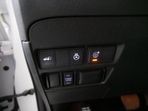 Used 2019 INFINITI QX80 Limited w/ All-Season Package AWD/4WD image 18