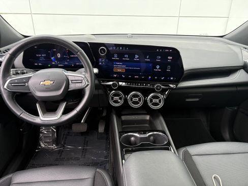 Used 2024 Chevrolet Blazer EV LT AWD/4WD image 19