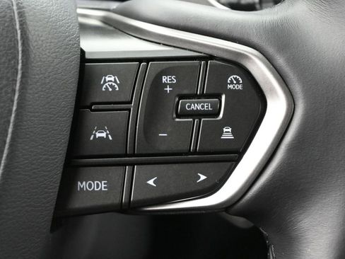 Used 2025 Lexus NX 250 FWD w/ Towing Package (2000 Lbs) image 8