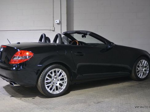 Used 2009 Mercedes-Benz SLK 350 image 8