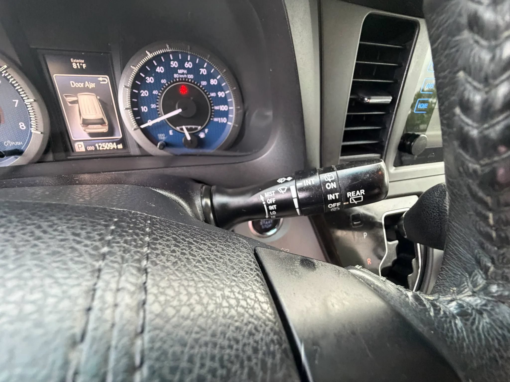 Used 2017 Toyota Sienna XLE Premium FWD image 40