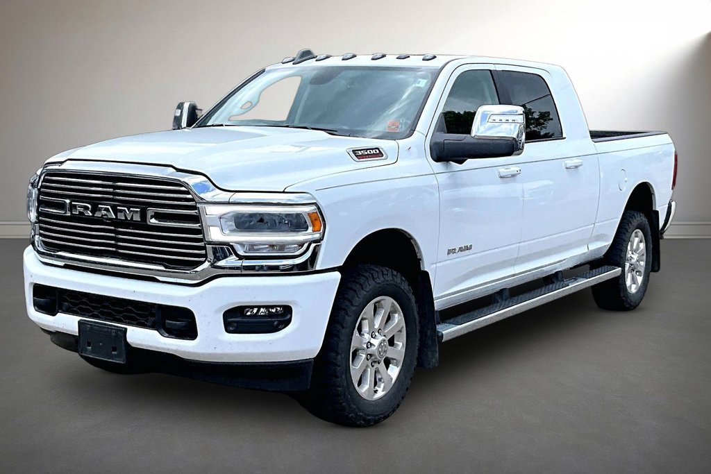 Used 2023 RAM 3500 Laramie AWD/4WD image 3