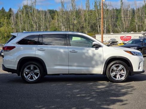 Used 2018 Toyota Highlander Limited image 8